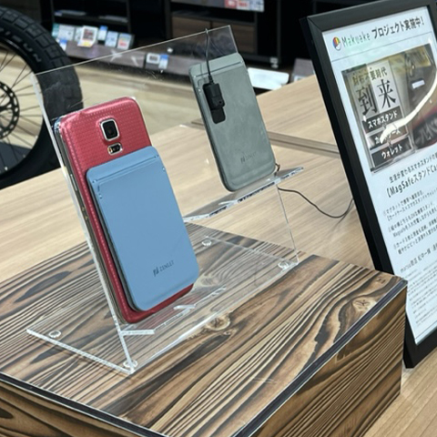 生活が変わるスマホスタンドの新しい形 MagSafeスタンドCache2.0