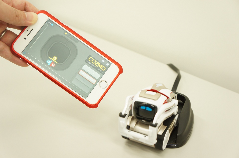 タカラトミー AI搭載ロボット COZMO 